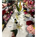 شاخه لیلیوم سه گل و دو غنچه - تصویر 2